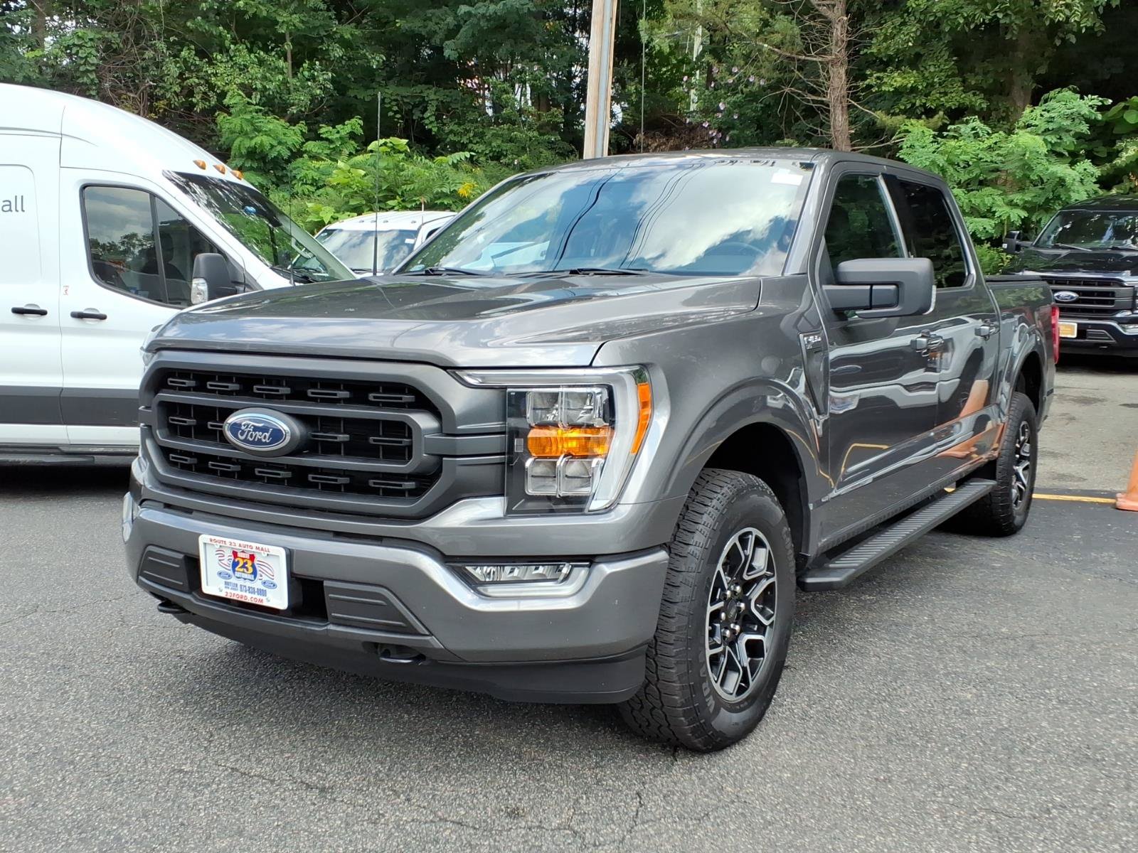 Certified 2022 Ford F150 XLT w/ Equipment Group 302A High AWD/4WD image 4