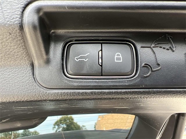 Certified 2022 Ford Explorer XLT w/ Equipment Group 202A image 12