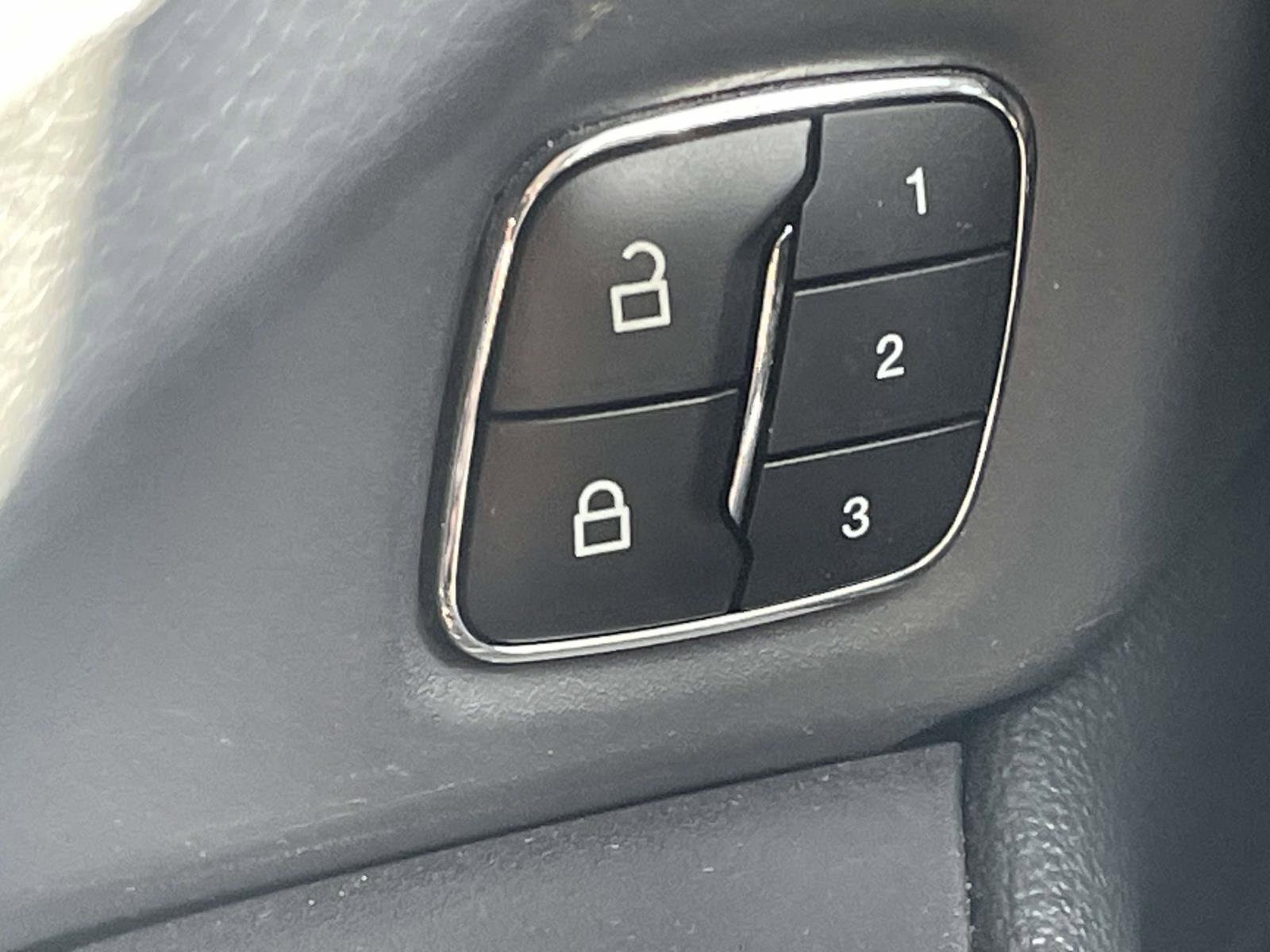 Certified 2023 Ford Expedition Max XLT image 23