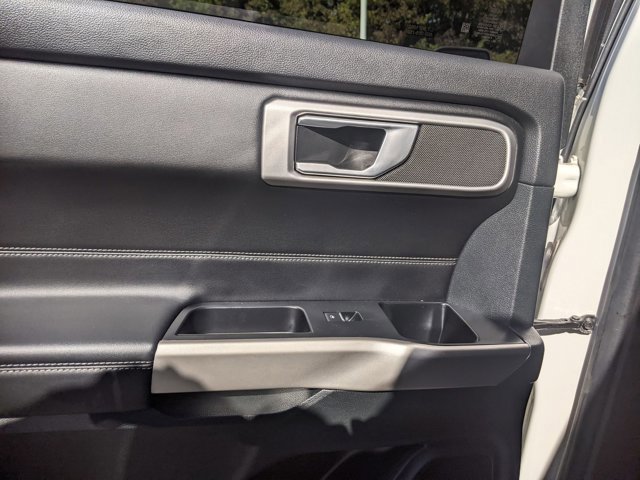 Certified 2023 Ford Explorer XLT image 28