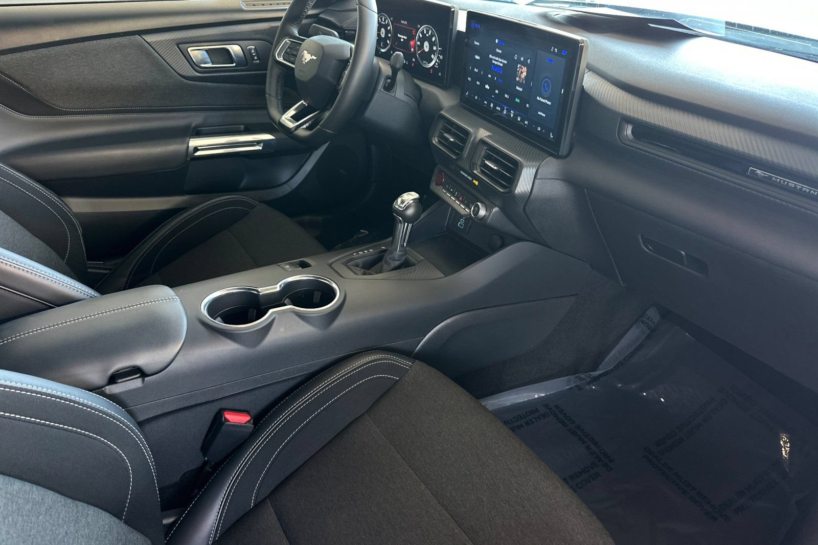 Certified 2025 Ford Mustang Coupe RWD image 14