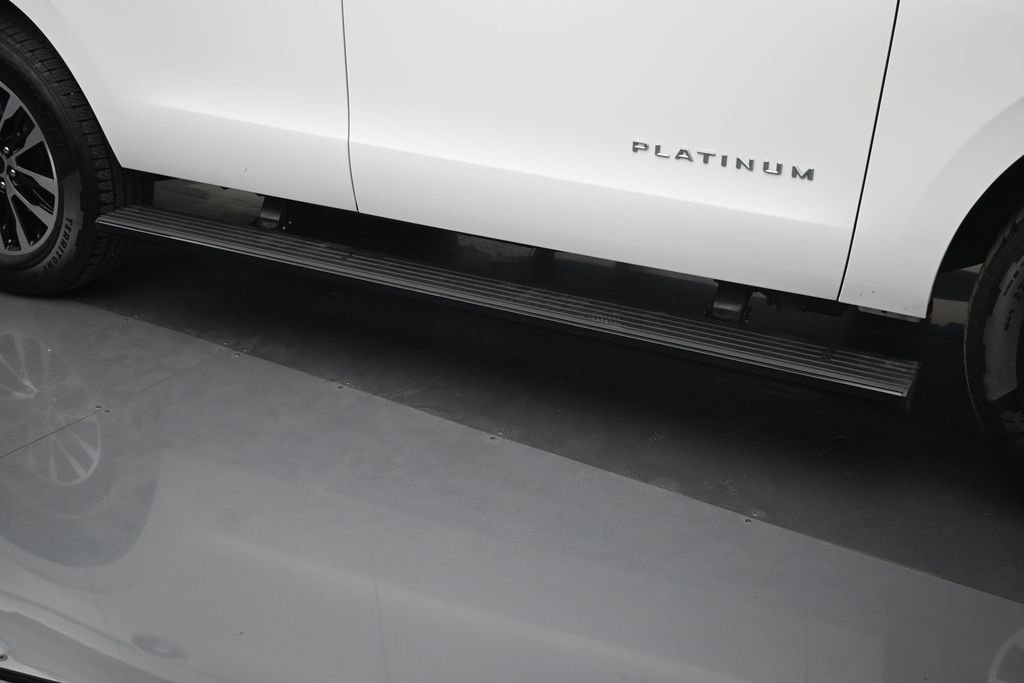 Certified 2025 Ford Expedition Platinum AWD/4WD image 30
