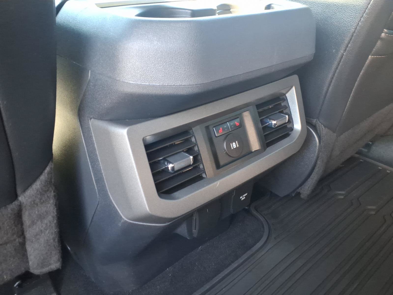 Certified 2023 Ford F250 Lariat w/ Sport Appearance Package AWD/4WD image 18