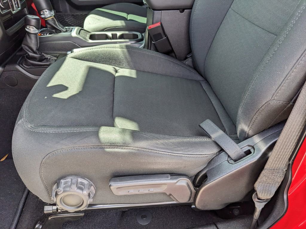 Used 2021 Jeep Wrangler Unlimited Sahara image 23