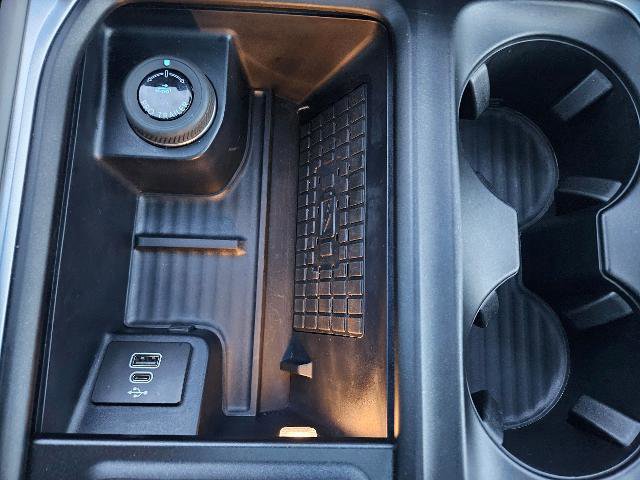 Certified 2025 Ford Expedition Active image 23