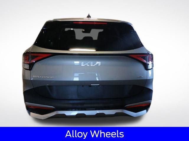 Used 2023 Kia Sportage LX image 8