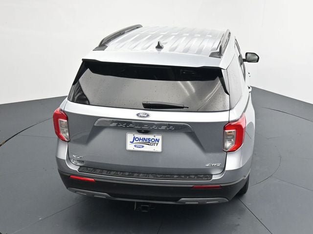 Certified 2022 Ford Explorer XLT w/ Equipment Group 202A AWD/4WD image 33