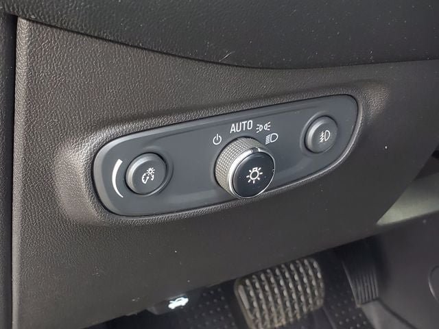 Used 2021 Chevrolet Equinox LT AWD/4WD image 9