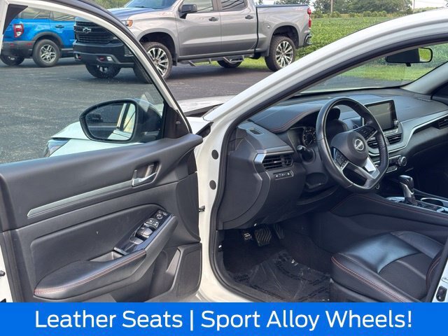 Used 2024 Nissan Altima 2.5 SR FWD image 10