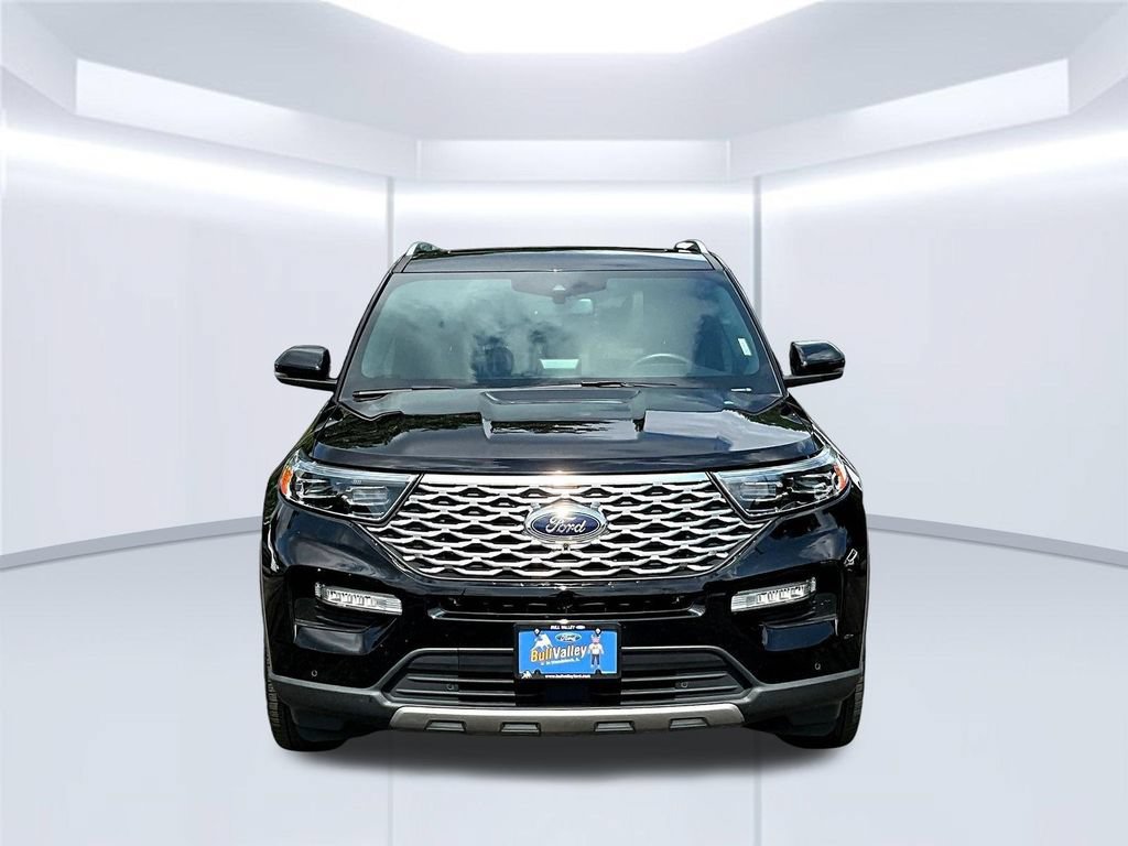 Certified 2024 Ford Explorer Platinum w/ Technology Package AWD/4WD image 2