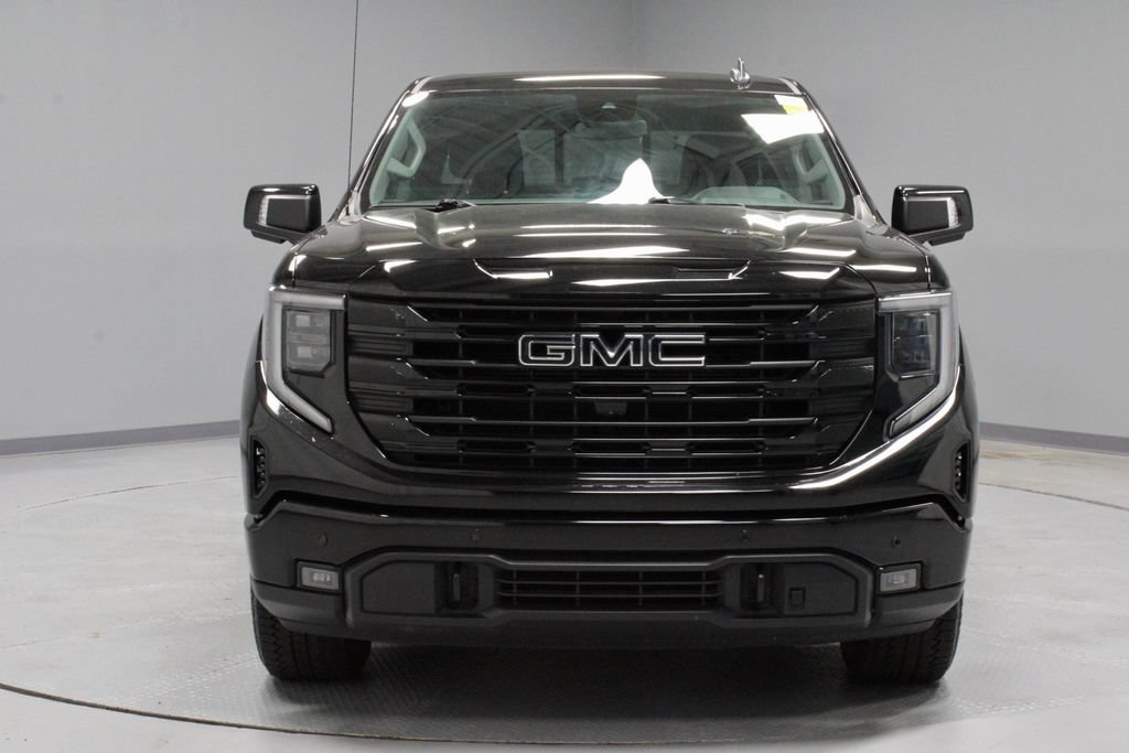 Used 2025 GMC Sierra 1500 Elevation w/ Preferred Package AWD/4WD image 5