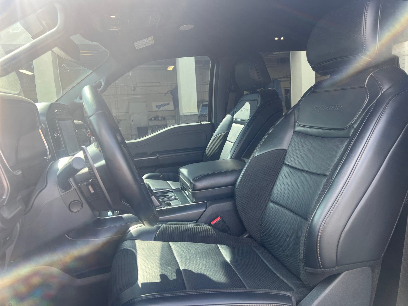 Certified 2022 Ford F150 Raptor w/ Raptor 37 Performance Package AWD/4WD image 21