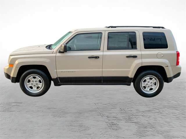 Used 2017 Jeep Patriot Sport FWD image 5