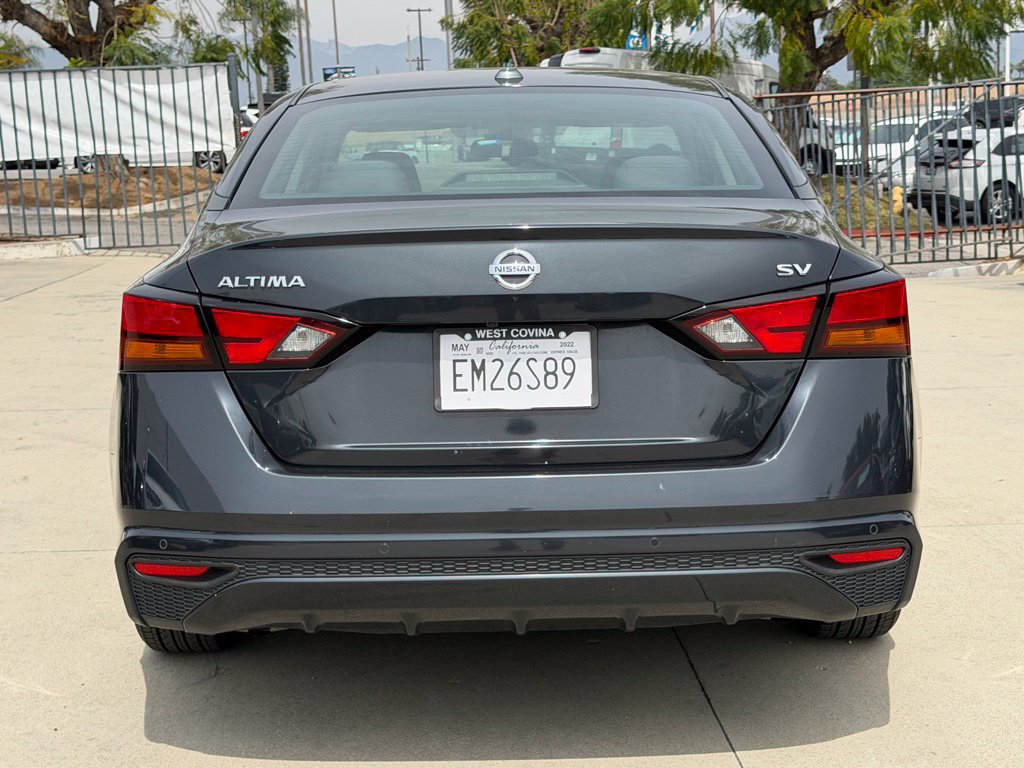 Used 2022 Nissan Altima 2.5 SV FWD image 8