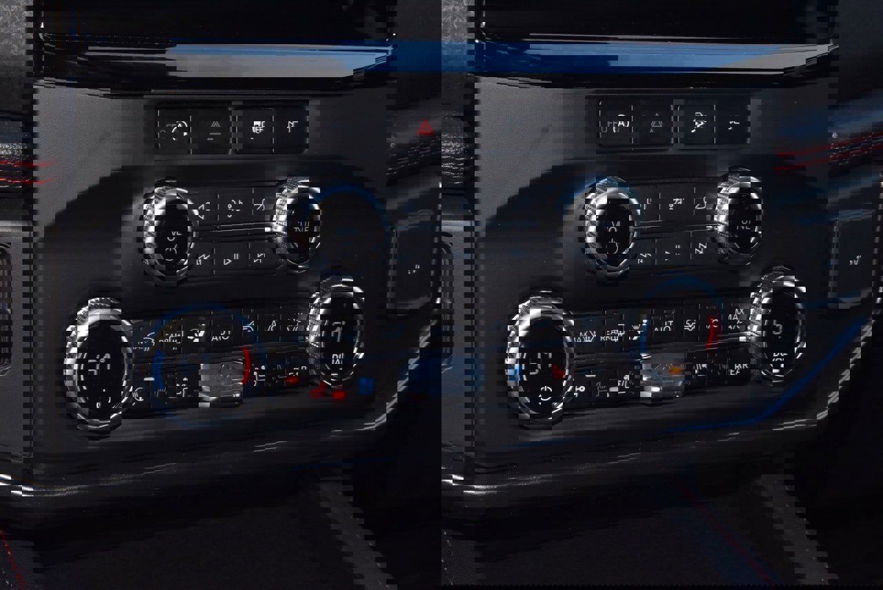 Certified 2024 Ford Expedition Limited image 30