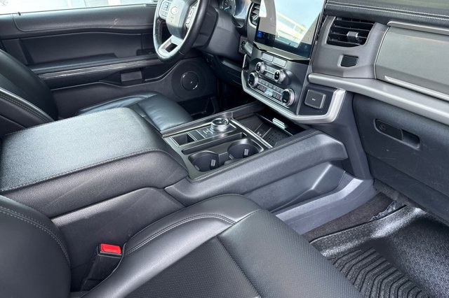 Certified 2022 Ford Expedition Max XLT RWD image 19