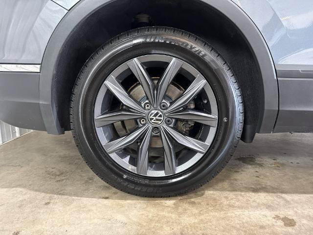 Used 2022 Volkswagen Tiguan SE FWD image 29