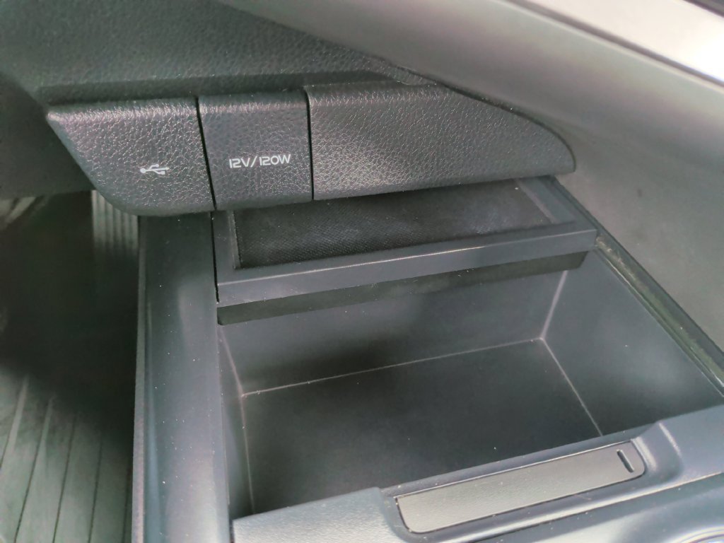 Used 2020 Toyota Camry SE FWD image 20