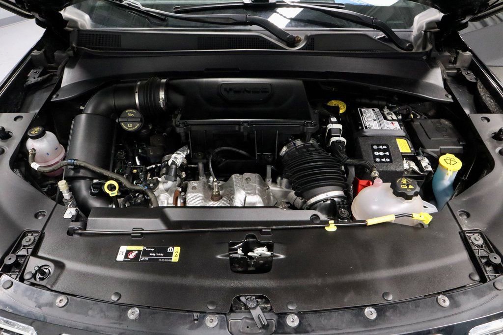 Used 2024 Jeep Compass Limited image 17