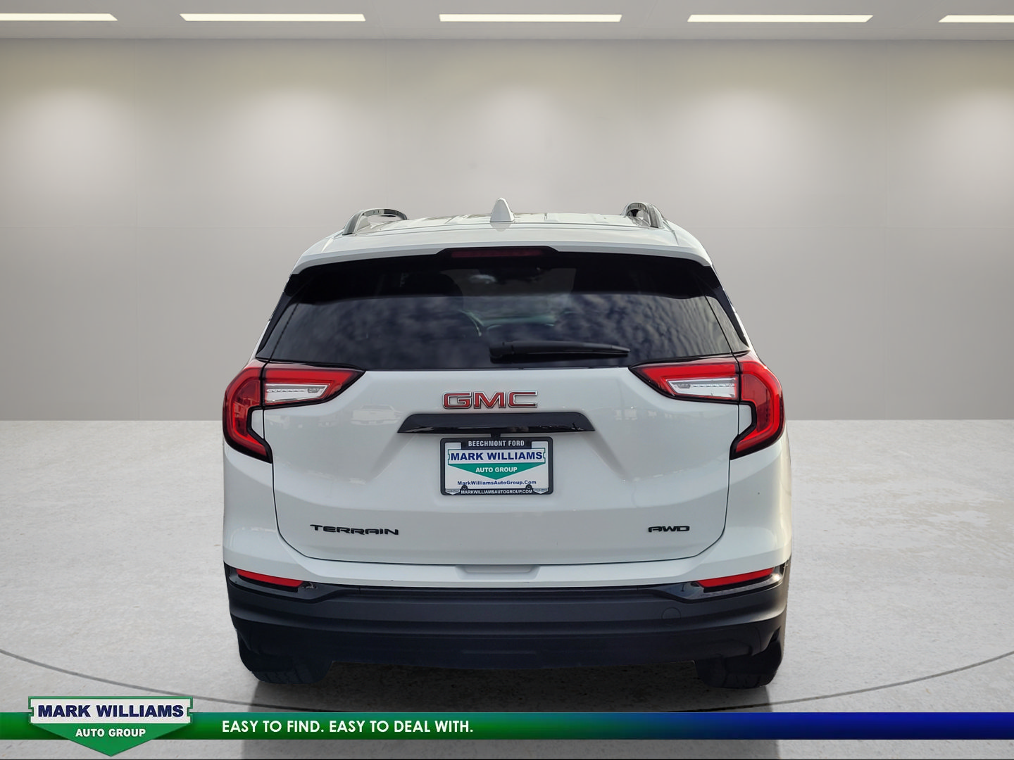 Used 2022 GMC Terrain SLE w/ Driver Convenience Package AWD/4WD image 5