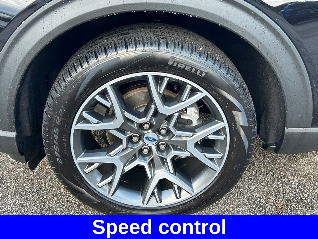 Certified 2025 Ford Explorer Platinum w/ Ultimate Package AWD/4WD image 19