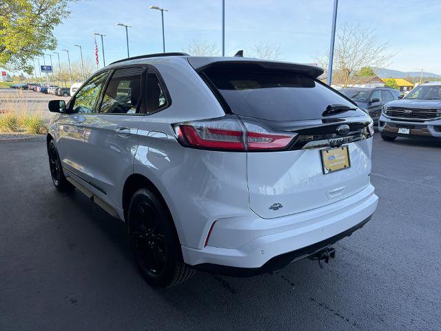 Certified 2023 Ford Edge SE w/ Black Appearance Package AWD/4WD image 13