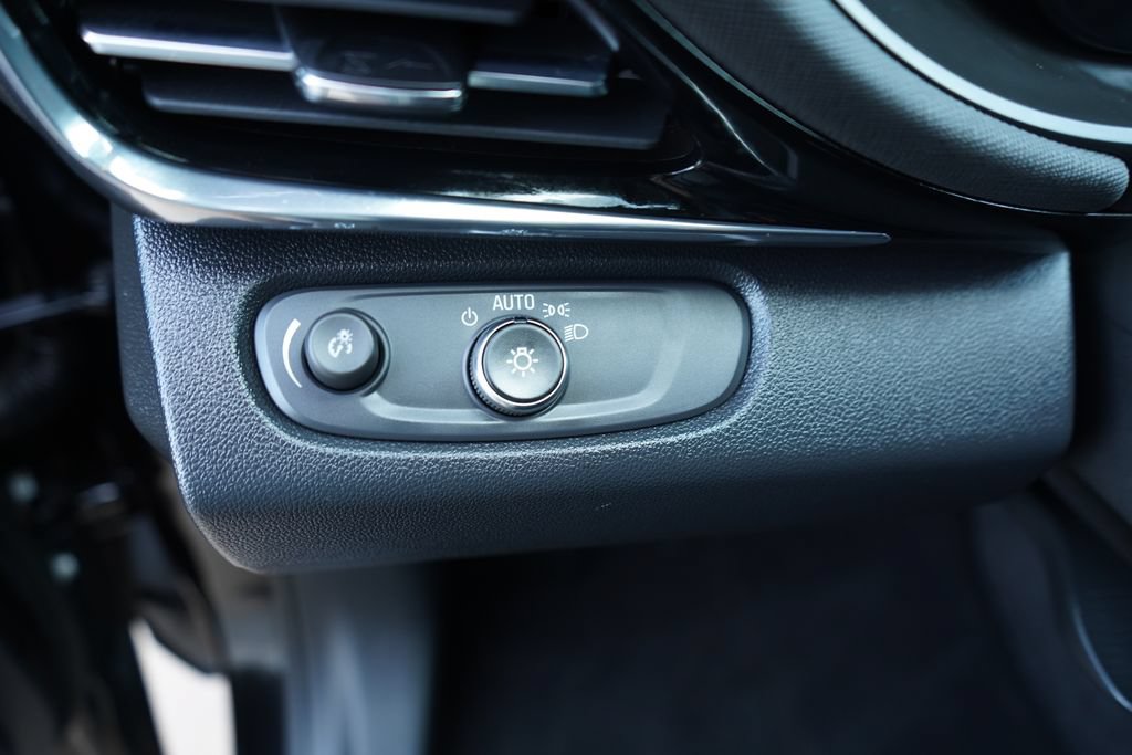 Used 2025 Buick Envista Sport Touring FWD image 29