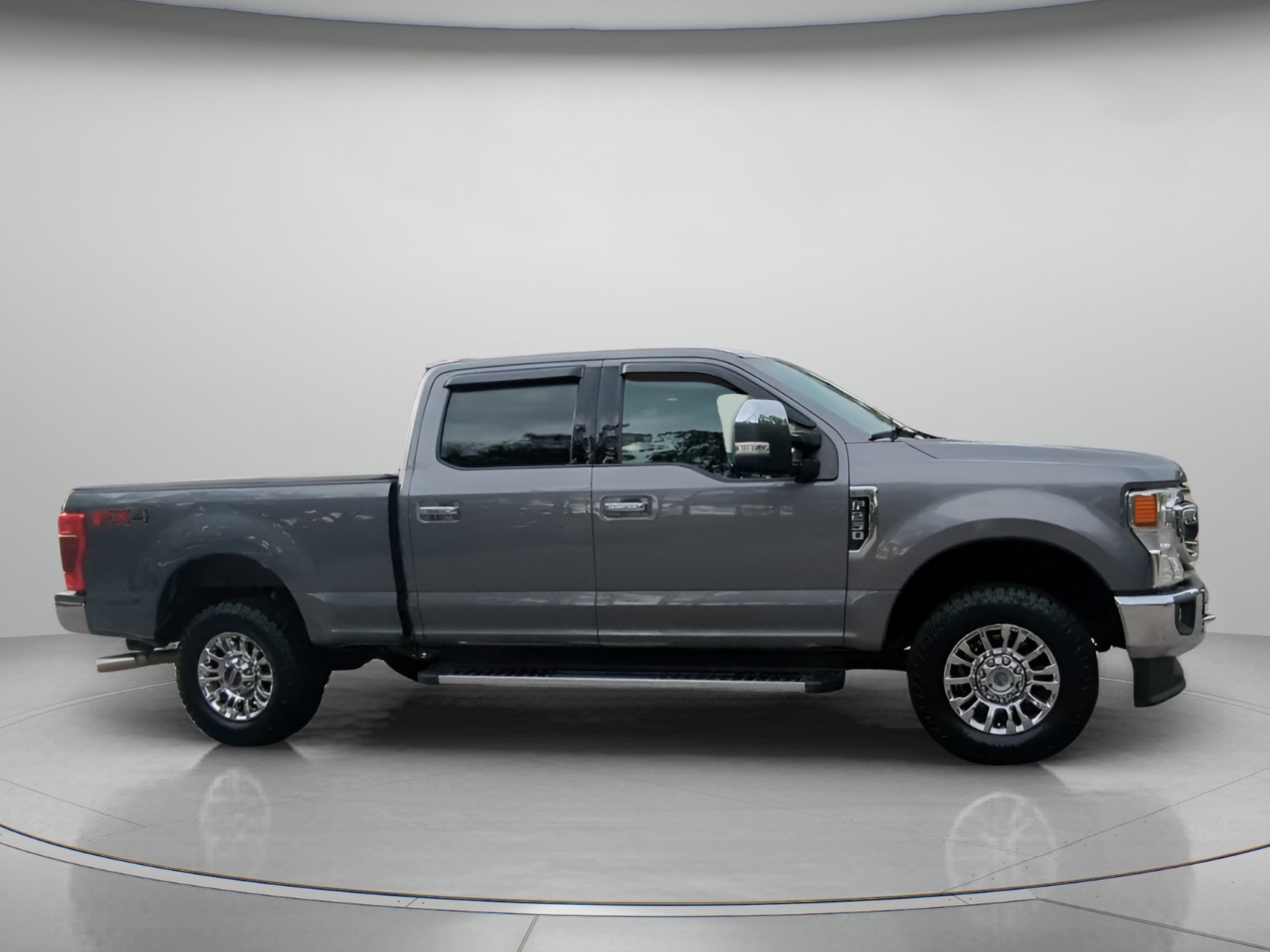 Certified 2021 Ford F250 XLT w/ XLT Premium Package AWD/4WD image 33
