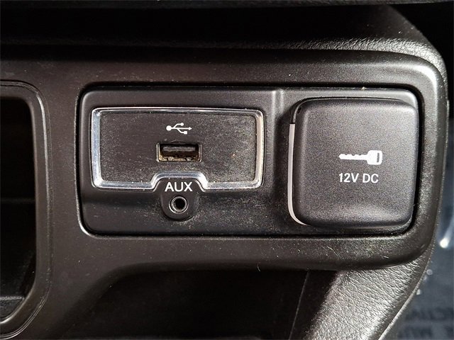 Used 2021 Jeep Renegade Latitude w/ Convenience Group image 24