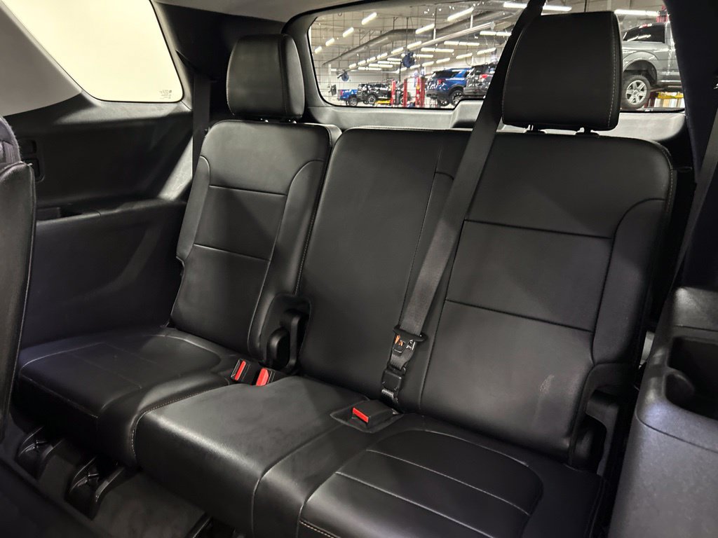 Used 2019 Chevrolet Traverse RS w/ LPO, Floor Liner Package AWD/4WD image 30