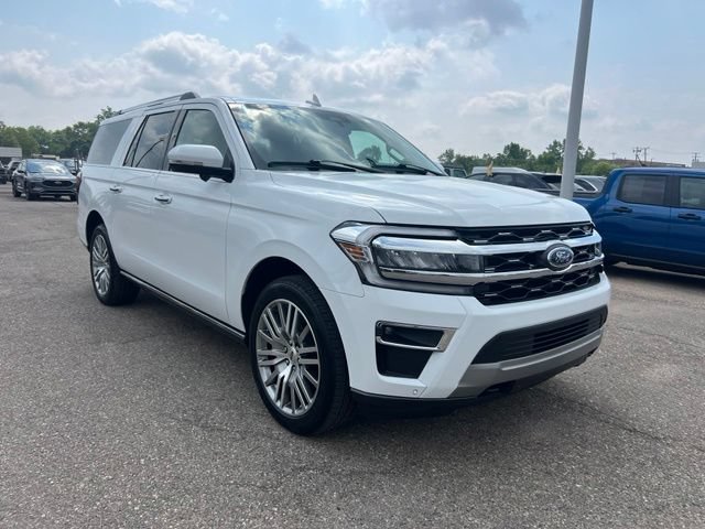 Certified 2023 Ford Expedition Max Limited AWD/4WD image 3