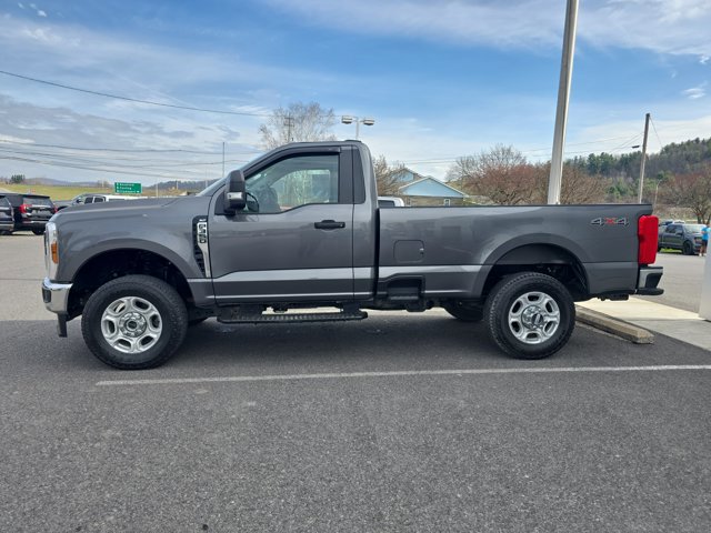 Certified 2025 Ford F350 XLT w/ Snow Plow Prep Package AWD/4WD image 7