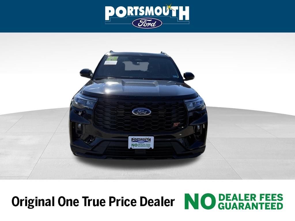 Certified 2025 Ford Explorer ST w/ Sun And Sound Package image 9