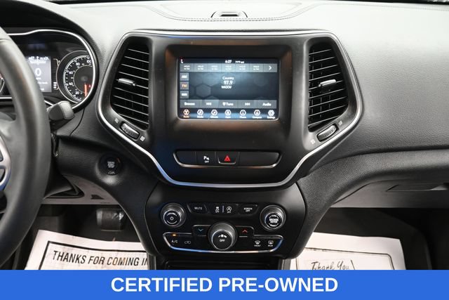 Used 2020 Jeep Cherokee Latitude Plus AWD/4WD image 16