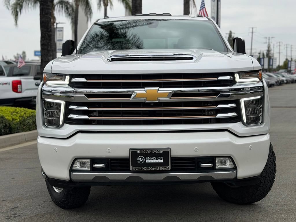 Used 2021 Chevrolet Silverado 3500 High Country w/ Technology Package AWD/4WD image 4