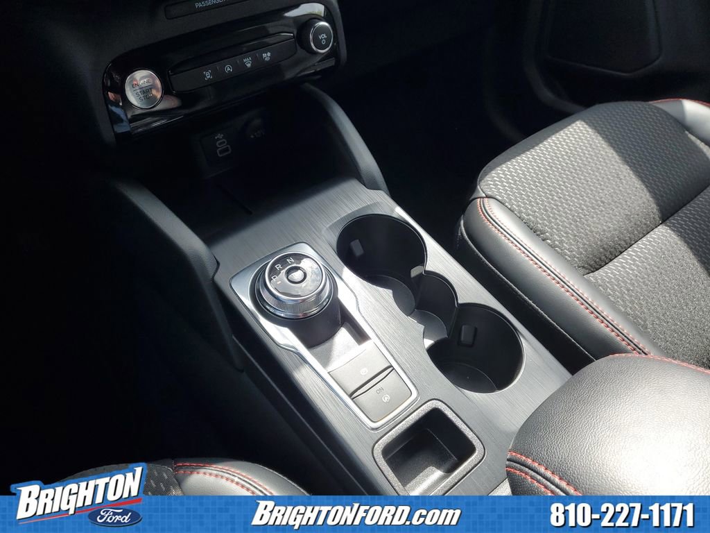 Certified 2025 Ford Escape ST-Line w/ Tech Pack #1 AWD/4WD image 28