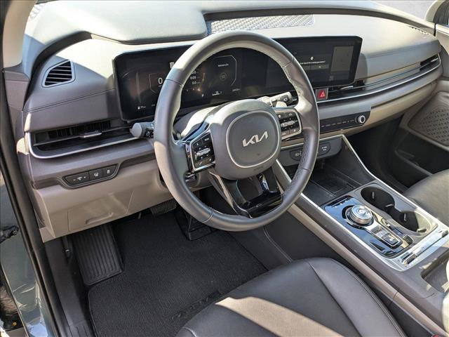 Used 2025 Kia Carnival SX image 10