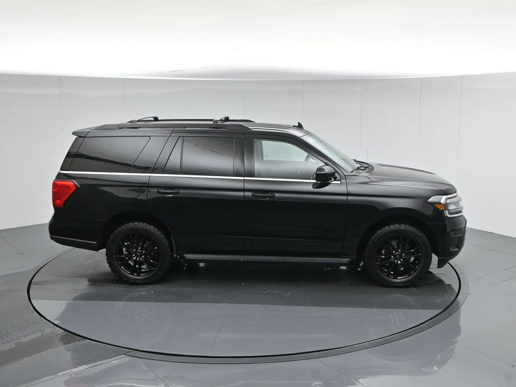 Certified 2022 Ford Expedition XLT image 11