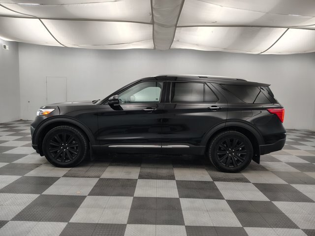 Certified 2022 Ford Explorer Limited w/ Equipment Group 301A AWD/4WD image 5