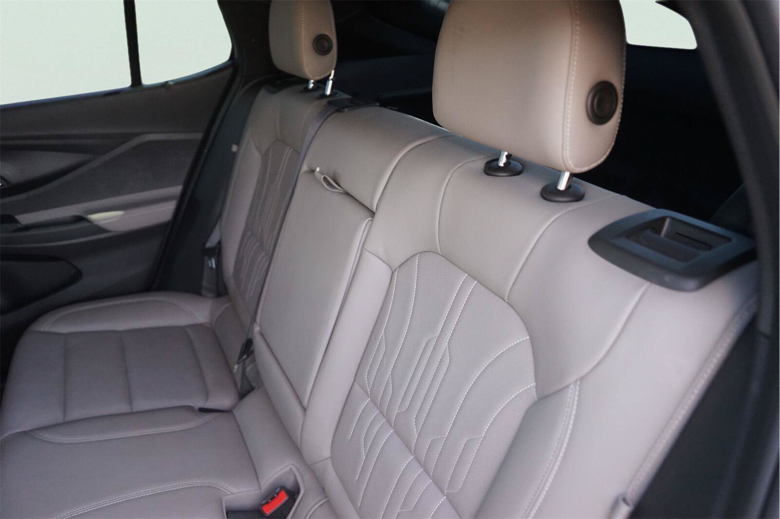 Used 2025 Buick Envista Avenir FWD image 13