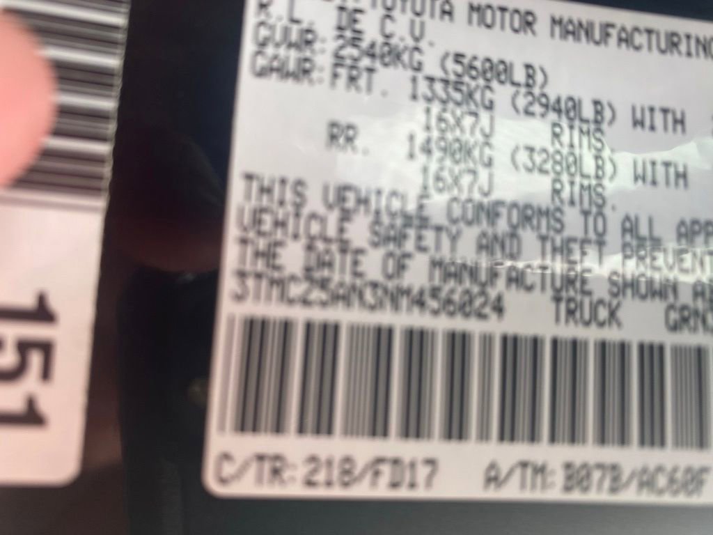 Used 2022 Toyota Tacoma TRD Off-Road w/ Technology Package image 31