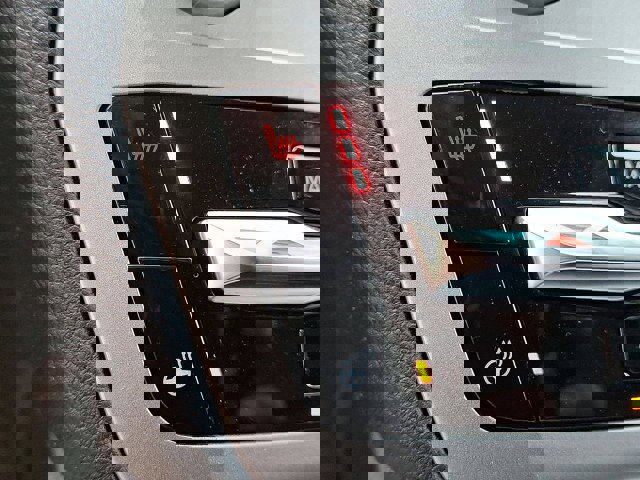 Certified 2022 Ford Explorer XLT w/ Equipment Group 202A image 19