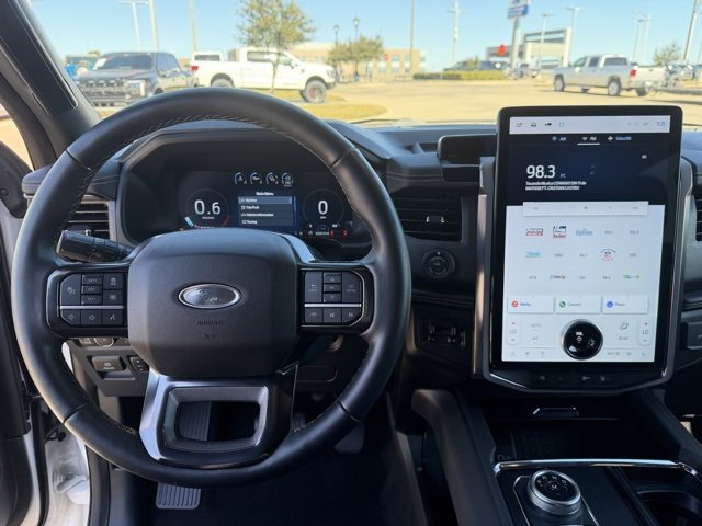 Certified 2024 Ford Expedition Platinum image 16