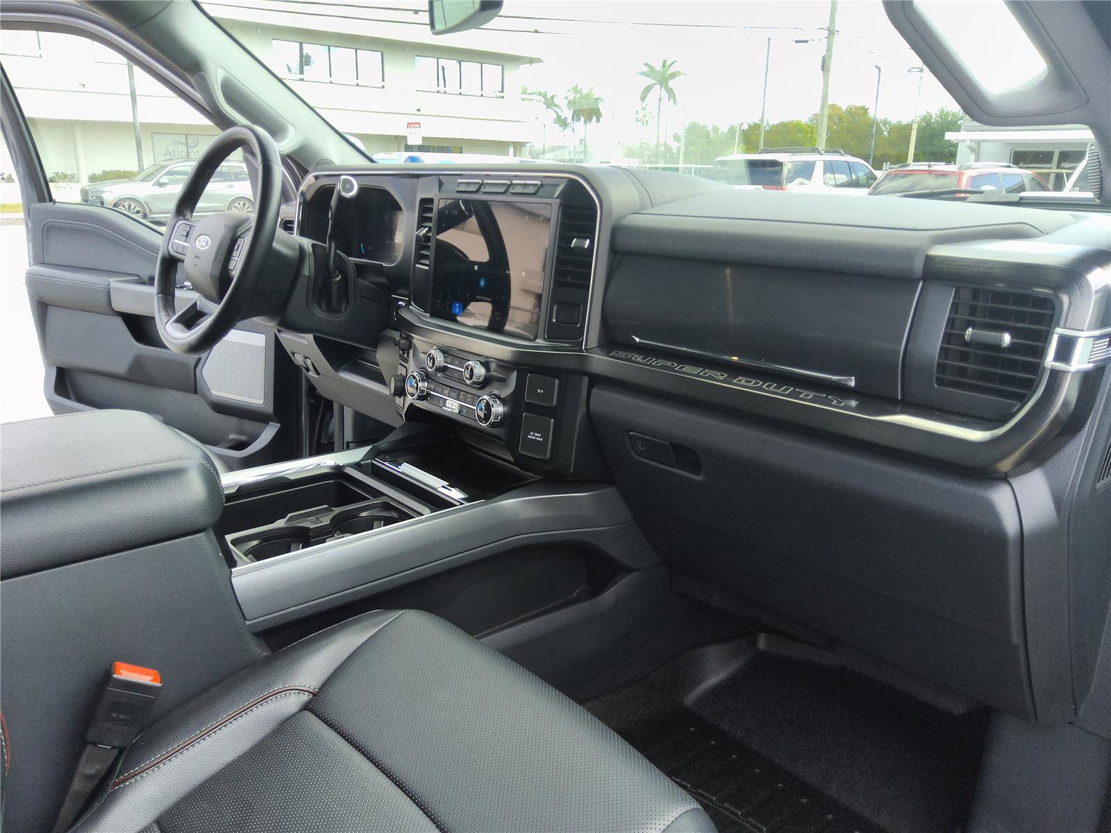 Certified 2024 Ford F350 Lariat w/ Black Appearance Package image 25