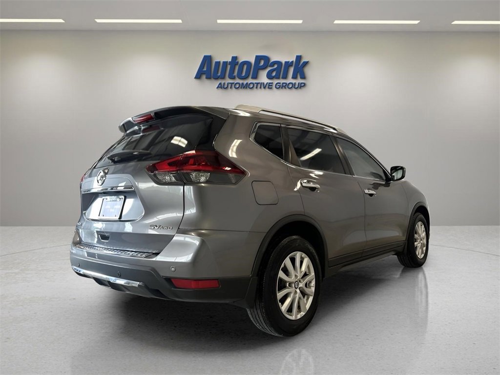 Used 2019 Nissan Rogue SV image 5