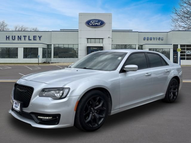 Used 2021 Chrysler 300 S w/ S Model Appearance Package RWD image 1