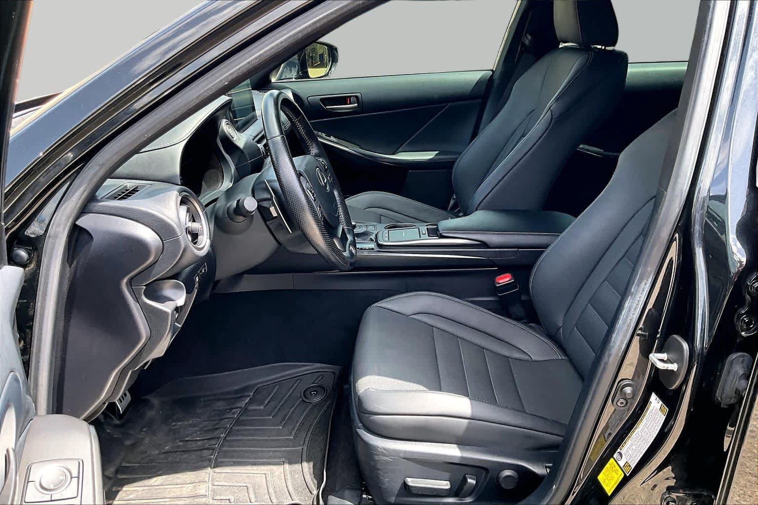 Used 2021 Lexus IS 350 F Sport w/ Accessory Package 2 RWD image 8