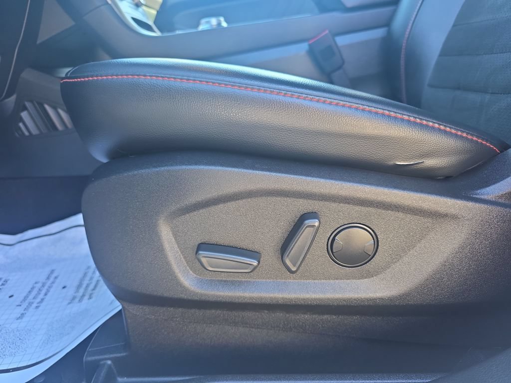 Certified 2024 Ford Edge ST-Line AWD/4WD image 18