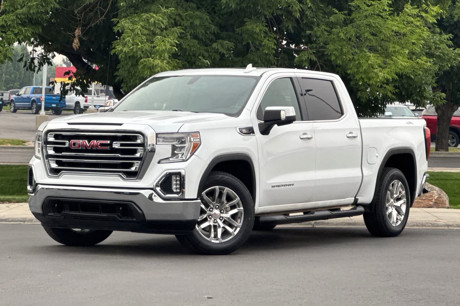 Used 2022 GMC Sierra 1500 SLT w/ SLT Convenience Package AWD/4WD image 1