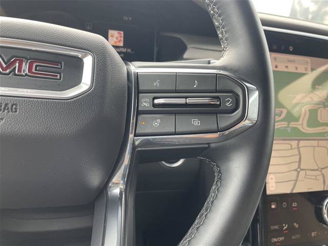 Used 2026 GMC Acadia Elevation w/ Elevation Premium Package FWD image 30